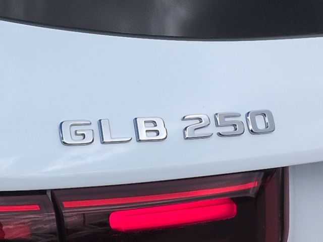 Thumbnail: 2026 Mercedes-Benz GLB - 26