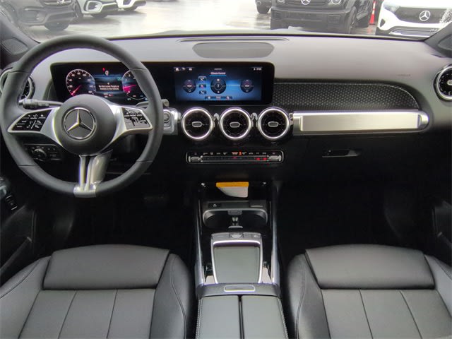 Thumbnail: 2026 Mercedes-Benz GLB - 10