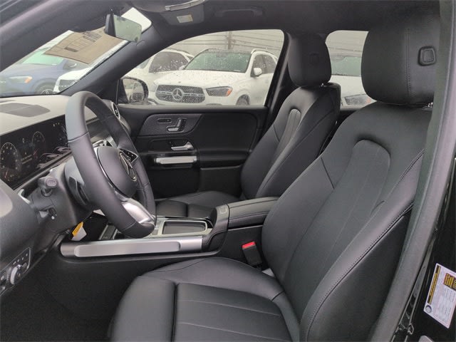 Thumbnail: 2026 Mercedes-Benz GLB - 11