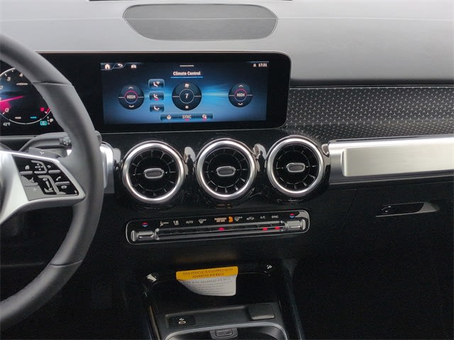 Thumbnail: 2026 Mercedes-Benz GLB - 15