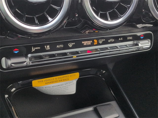 Thumbnail: 2026 Mercedes-Benz GLB - 33