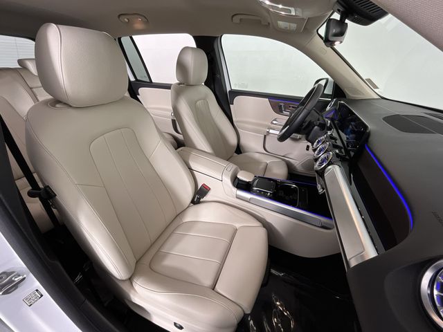 Thumbnail: 2022 Mercedes-Benz GLB - 12