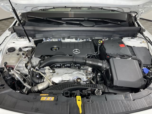 Thumbnail: 2022 Mercedes-Benz GLB - 9