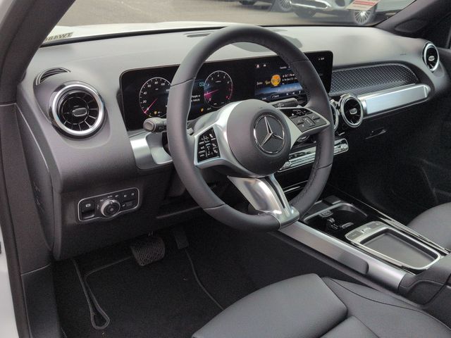 Thumbnail: 2026 Mercedes-Benz GLB - 2
