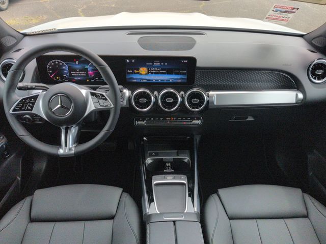 Thumbnail: 2026 Mercedes-Benz GLB - 9