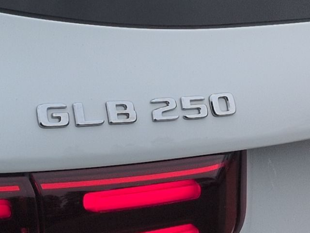 Thumbnail: 2026 Mercedes-Benz GLB - 24