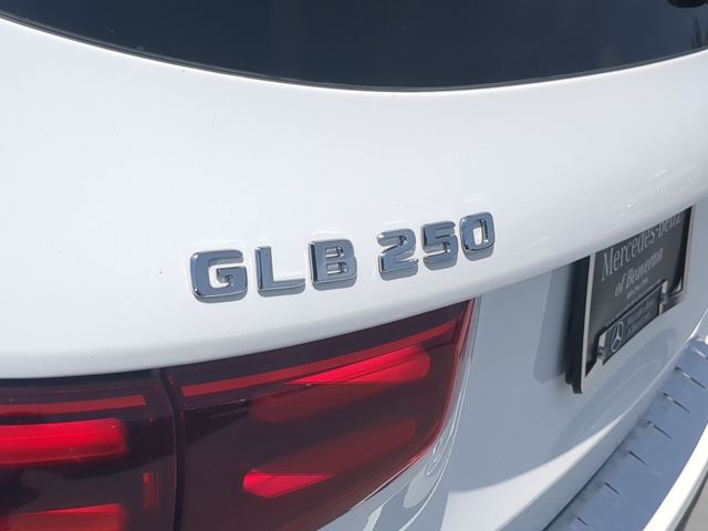 Thumbnail: 2025 Mercedes-Benz GLB - 25