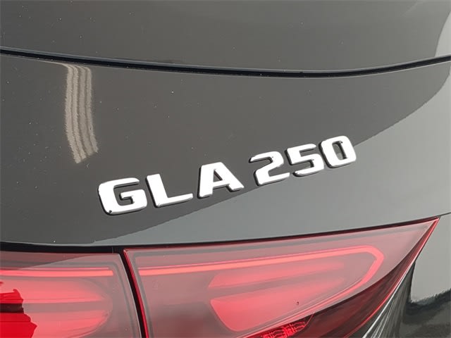 Thumbnail: 2025 Mercedes-Benz GLA - 25