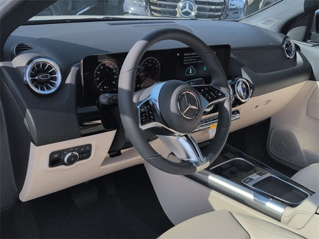 Thumbnail: 2026 Mercedes-Benz GLA - 2