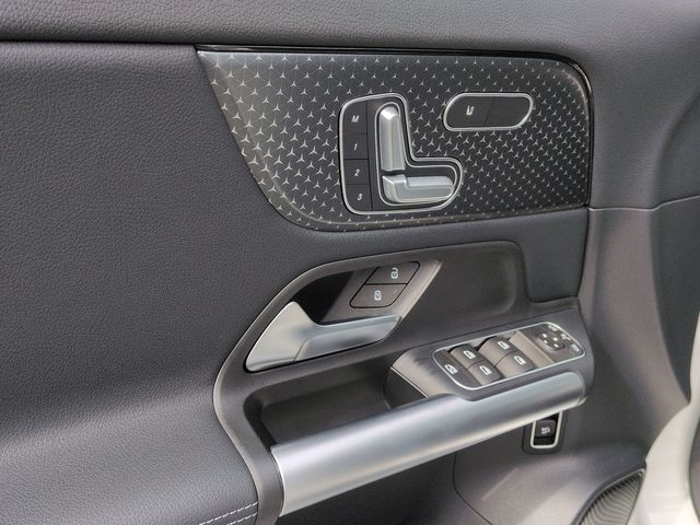 Thumbnail: 2026 Mercedes-Benz GLA - 26