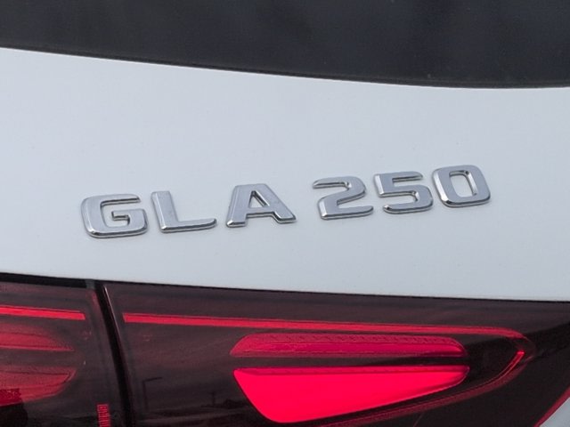 Thumbnail: 2026 Mercedes-Benz GLA - 25