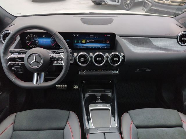 Thumbnail: 2026 Mercedes-Benz GLA - 10