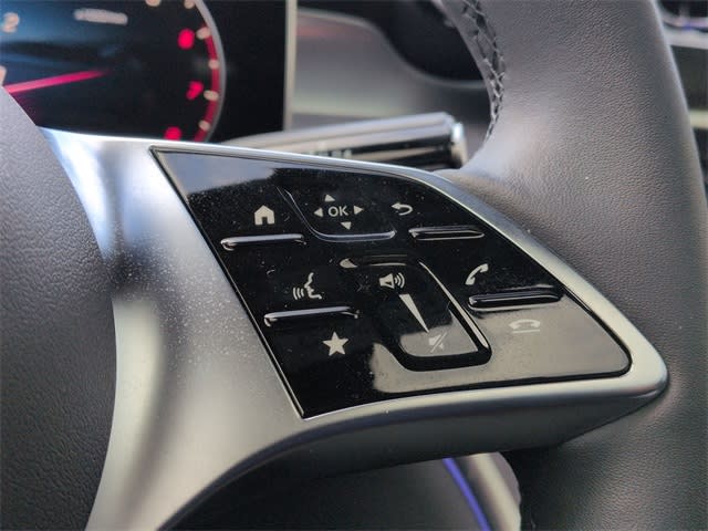 Thumbnail: 2026 Mercedes-Benz GLC - 31