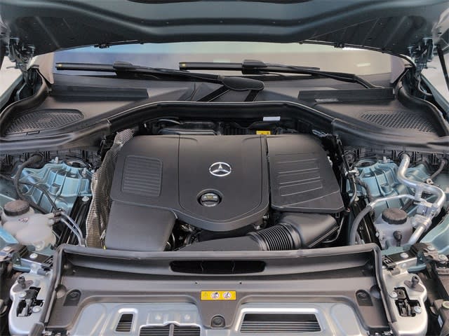 Thumbnail: 2026 Mercedes-Benz GLC - 9