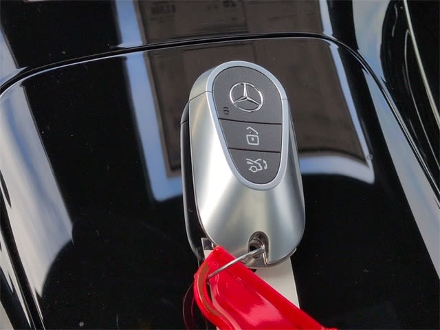 Thumbnail: 2026 Mercedes-Benz GLC - 36