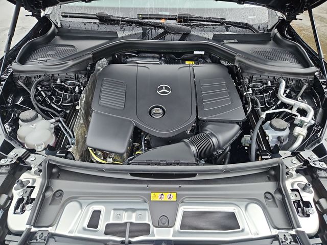 Thumbnail: 2026 Mercedes-Benz GLC - 9