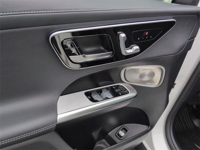 Thumbnail: 2026 Mercedes-Benz GLC - 24