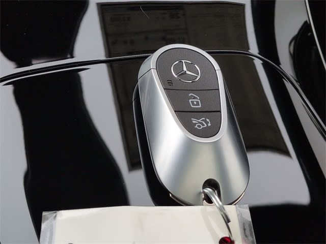 Thumbnail: 2026 Mercedes-Benz GLC - 36