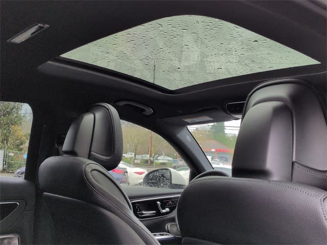 Thumbnail: 2026 Mercedes-Benz GLC - 28