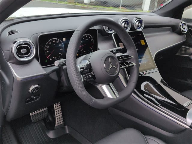 Thumbnail: 2026 Mercedes-Benz GLC - 2