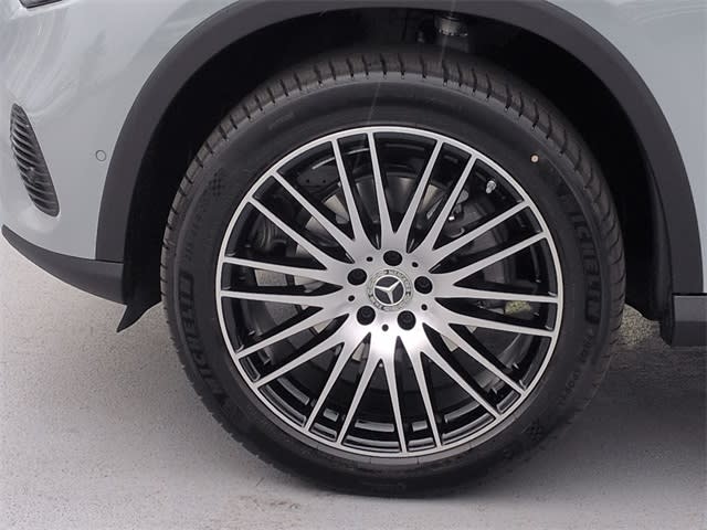 Thumbnail: 2026 Mercedes-Benz GLC - 8