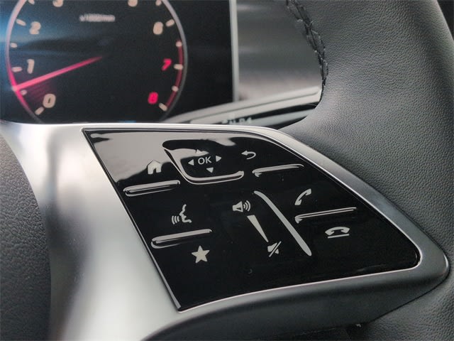 Thumbnail: 2026 Mercedes-Benz GLC - 32