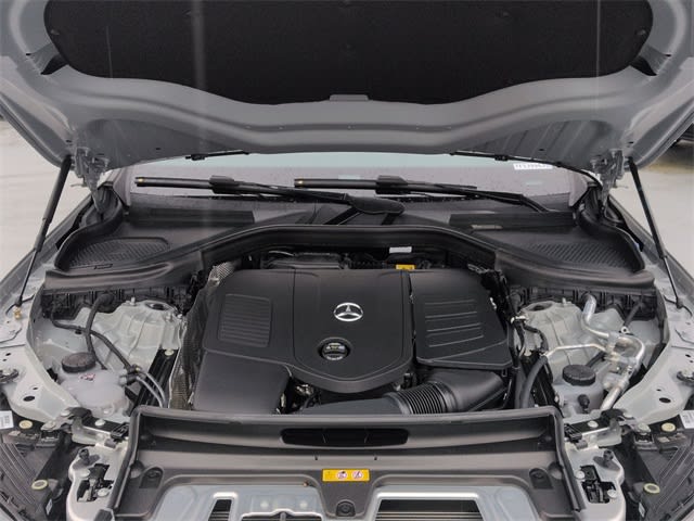 Thumbnail: 2026 Mercedes-Benz GLC - 9