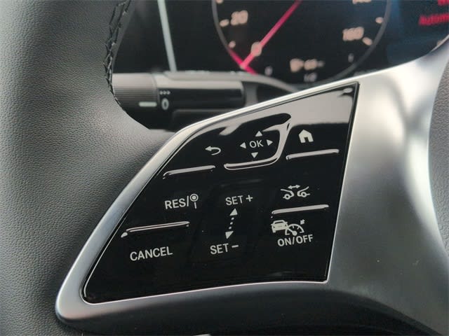 Thumbnail: 2026 Mercedes-Benz GLC - 31