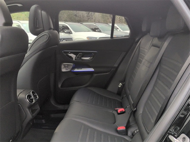 Thumbnail: 2026 Mercedes-Benz GLC - 27