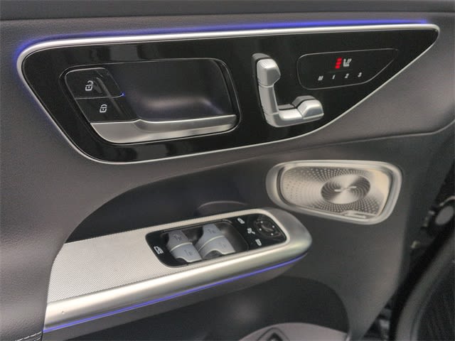 Thumbnail: 2026 Mercedes-Benz GLC - 25