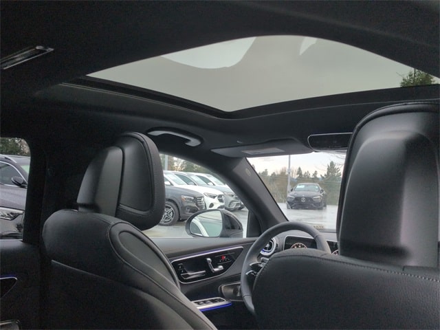 Thumbnail: 2026 Mercedes-Benz GLC - 29