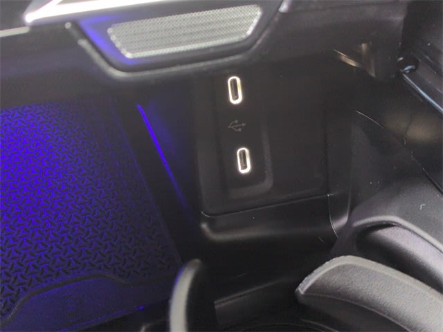 Thumbnail: 2026 Mercedes-Benz GLC - 35