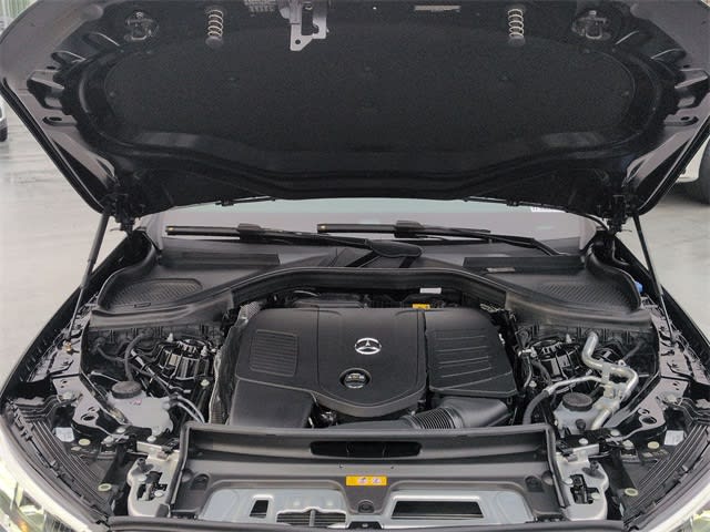 Thumbnail: 2026 Mercedes-Benz GLC - 9