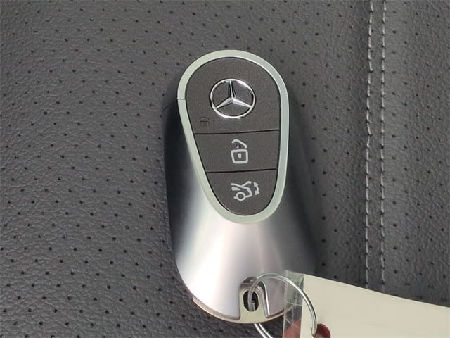 Thumbnail: 2026 Mercedes-Benz GLC - 18