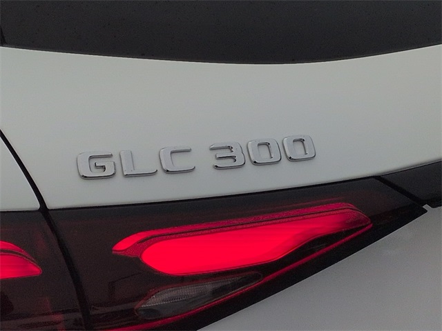 Thumbnail: 2026 Mercedes-Benz GLC - 25