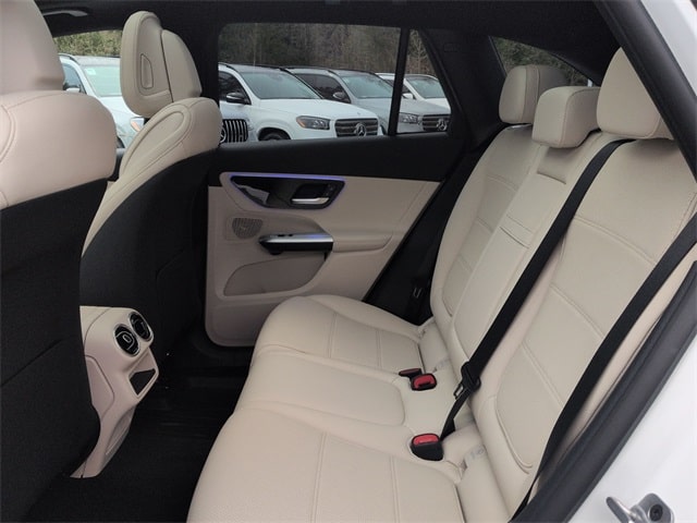 Thumbnail: 2026 Mercedes-Benz GLC - 28