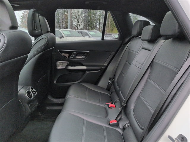 Thumbnail: 2026 Mercedes-Benz GLC - 27