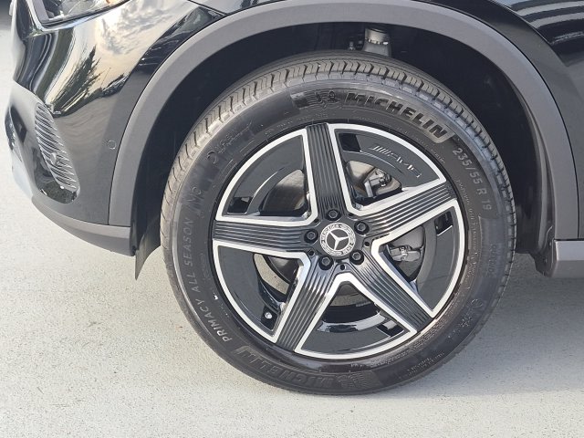 Thumbnail: 2026 Mercedes-Benz GLC - 8