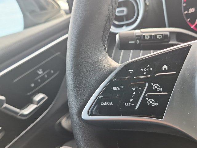 Thumbnail: 2026 Mercedes-Benz GLC - 29