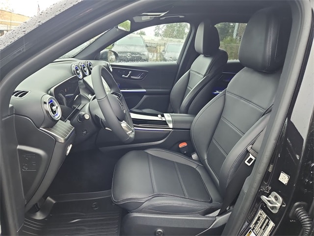 Thumbnail: 2026 Mercedes-Benz GLC - 11