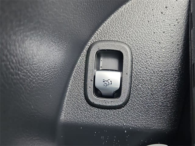 Thumbnail: 2026 Mercedes-Benz GLC - 41