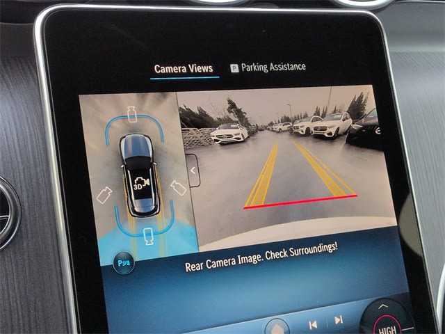 Thumbnail: 2026 Mercedes-Benz GLC - 32