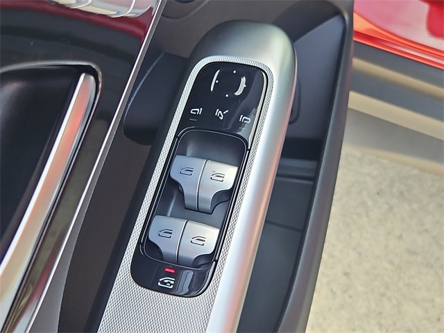 Thumbnail: 2025 Mercedes-Benz GLC - 27