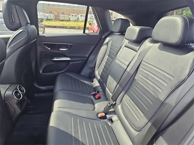 Thumbnail: 2025 Mercedes-Benz GLC - 29