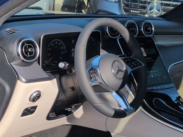 Thumbnail: 2026 Mercedes-Benz GLC - 9