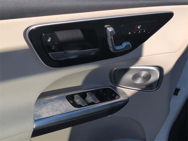 Thumbnail: 2026 Mercedes-Benz GLC - 25