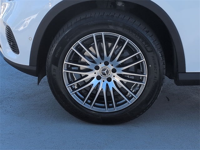 Thumbnail: 2026 Mercedes-Benz GLC - 8