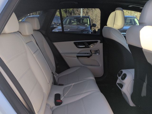 Thumbnail: 2026 Mercedes-Benz GLC - 28