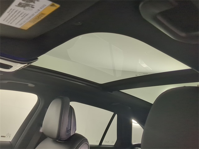 Thumbnail: 2026 Mercedes-Benz GLC - 26