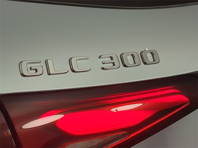 Thumbnail: 2026 Mercedes-Benz GLC - 24